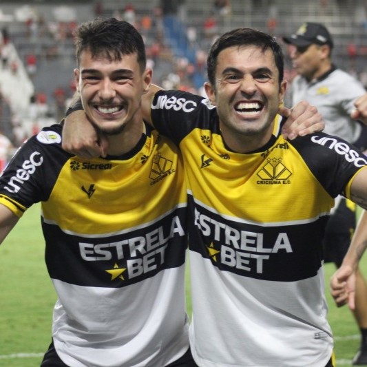 Claudinho e Eder no Brasileiro da Série B em 2023