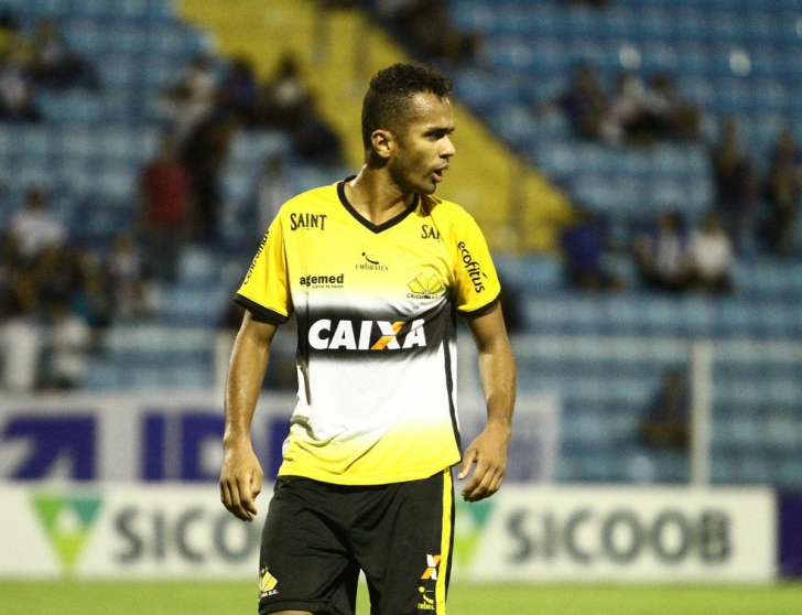Sueliton teve duas passagens pelo Tigre (Foto: Jamira Furlani / Avaí FC)