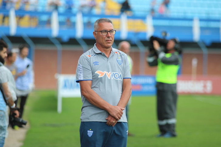 Augusto Inácio coleciona dois tropeços na mesma semana: no domingo Leão da Ilha perdeu para o Tigre (Foto: André Palma Ribeiro / Avaí FC)