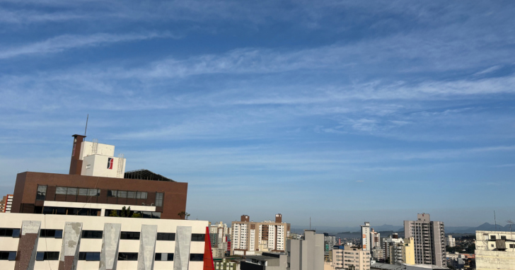 Segunda-feira será de tempo firme e calor intenso no Sul de Santa Catarina | Foto: Gabrielle Rebelo/4oito