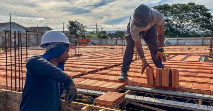 Obra está na etapa de concretagem da parte térrea | Foto: Luiz Pedro Martins/Divulgação/4oito