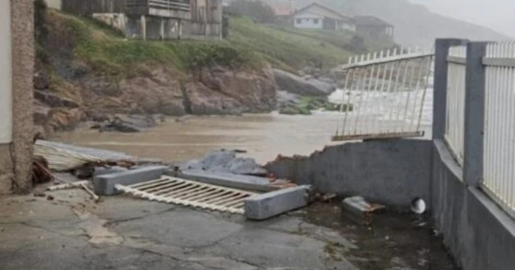 Tsunami meteorológico, queda de muros, granizo e alagamentos foram registrados na região nas últimas 24h | Foto: Reprodução/redes sociais/4oito
