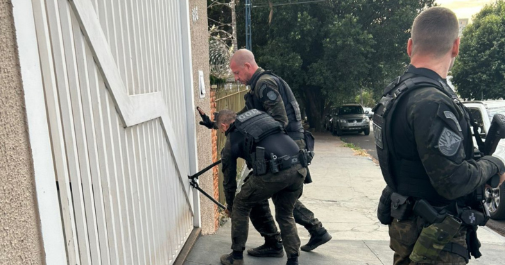 Polícia Civil investiga esquema de fraude fiscal ligado ao agronegócio com uso de exportações fictícias e empresas de fachada | Foto: IA/4oito