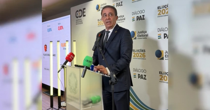 Presidente do TRE-SC, desembargador Carlos Roberto da Silva, fala sobre a prorrogação do horário de votação | Foto: Reprodução/Redes Sociais