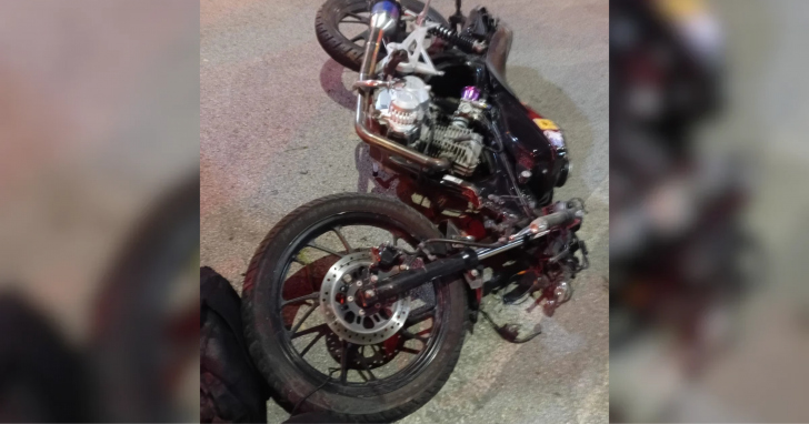 Motociclista de 19 anos morreu em acidente na marginal da BR-101, em Imbituba | Foto: CBMSC/4oito