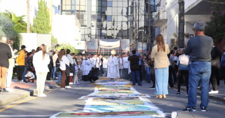 Confira quais cidades serão feriado e quais são ponto facultativo | Foto: Diossese de Criciúma/Divulgação/4oito
