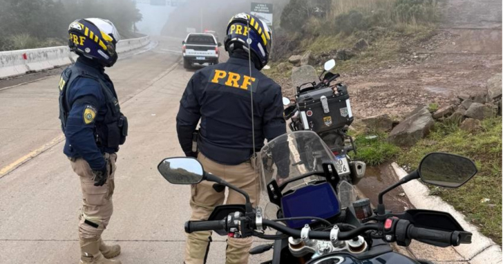 PRF realiza operação de fiscalização voltada a motocicletas na BR-285 | Foto: PRF/Divulgação/4oito