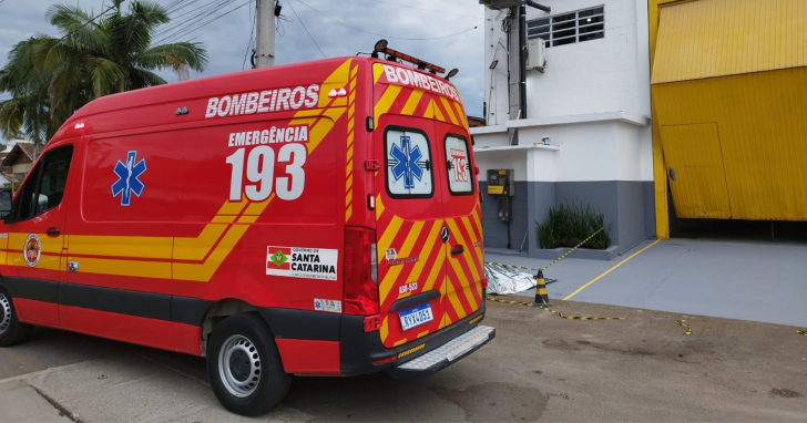 Corpo ficou sob responsabilidade da Polícia Científica | Foto: Divulgação/CBMSC