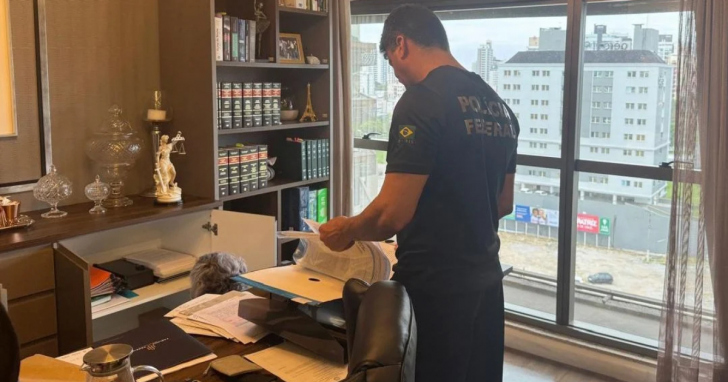 Polícia Federal deflagrou a Operação Casa de Palha para investigar suspeitas de fraude no fundo previdenciário | Foto: Divulgação/4oito