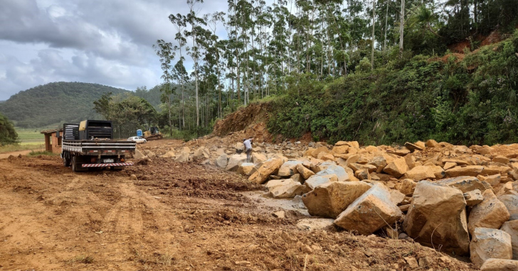 Obra entre Jacinto Machado e Praia Grande iniciou em 2022 | Foto: Arquivo/4oito/Divulgação