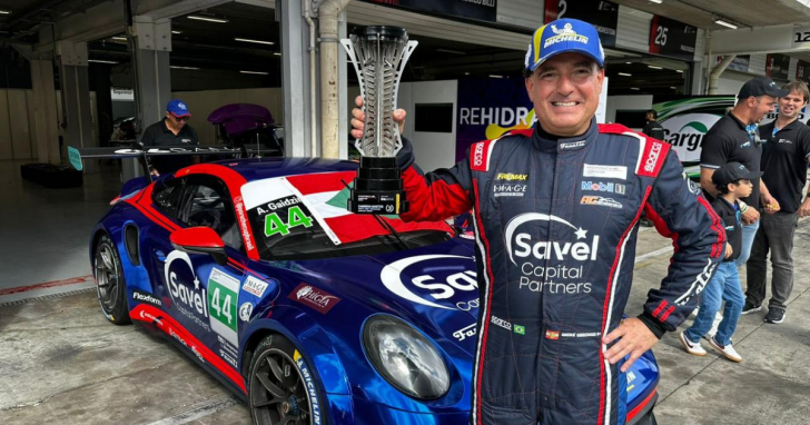 Piloto catarinense André Gaidzinski se prepara para nova etapa da competição na França | Foto: Divulgação/4oito 