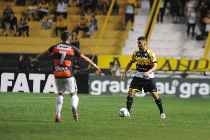 Última vitória do Tigre foi contra o Oeste (Foto: Caio Marcelo / Criciúma EC)