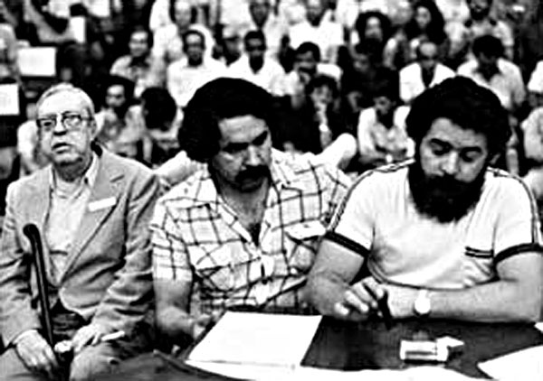 Olívio Dutra esteve na fundação do PT em Criciúma e depois em São Paulo, onde foi registrada a foto junto com Lula, para a criação nacional (Foto: Arquivo / Divulgação)