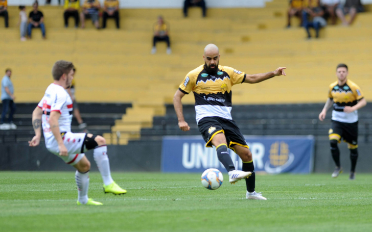 Daniel Costa fez três gols e deu três assistências nesta Série B (Foto: Caio Marcelo / Criciúma EC)