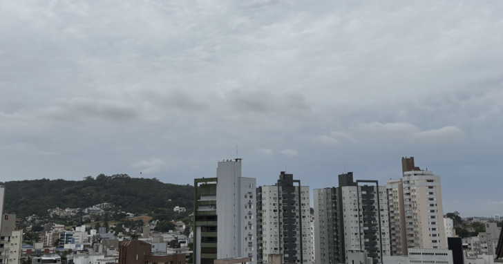 Confira a previsão do tempo para esta sexta-feira(8) após fenômeno climático | Foto: Gabrielle Rebelo/4oito 
