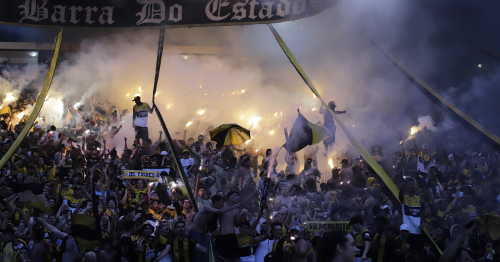 Bola rola a partir das 18h30, no Estádio Heriberto Hülse - Foto: Celso da Luz/Criciúma