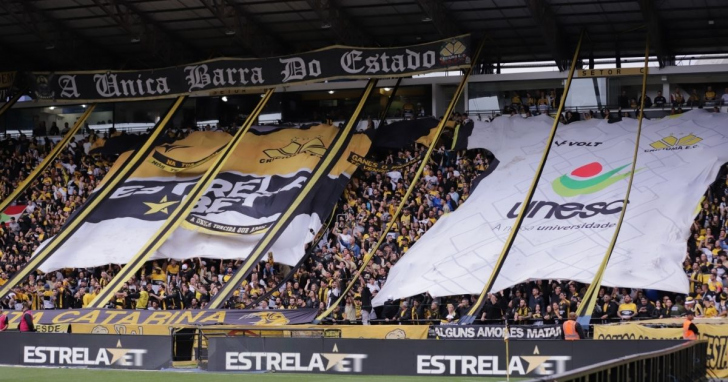 Cerca de quatro mil entradas estão à venda para o duelo | Fotos: Celso da Luz/Criciúma