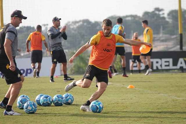 Último treino em Criciúma ocorreu na manhã desta sexta-feira (Foto: Celso da Luz / Criciúma E.C)