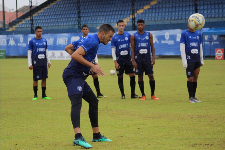 Último treino do Tubarão foi na quarta-feira no Sul do Estado (Foto: Divulgação)