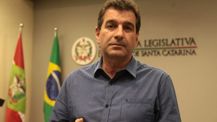 Deputado Valdir Cobalchini desistiu das prévias nesta terça / Foto: Agência AL