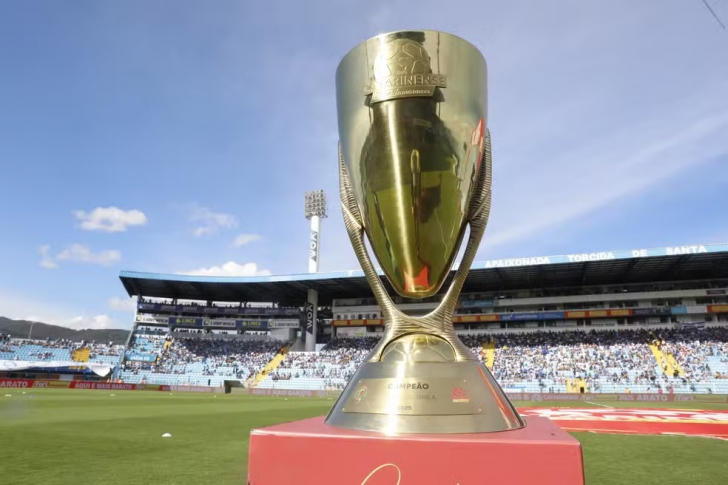 Taça do Campeonato Catarinense 2025 — Foto: Patrick Rodrigues