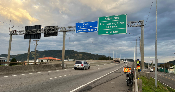 Ponte de laguna tem tráfego parcialmente liberado | Foto: Thiago Hockmüller/4oito