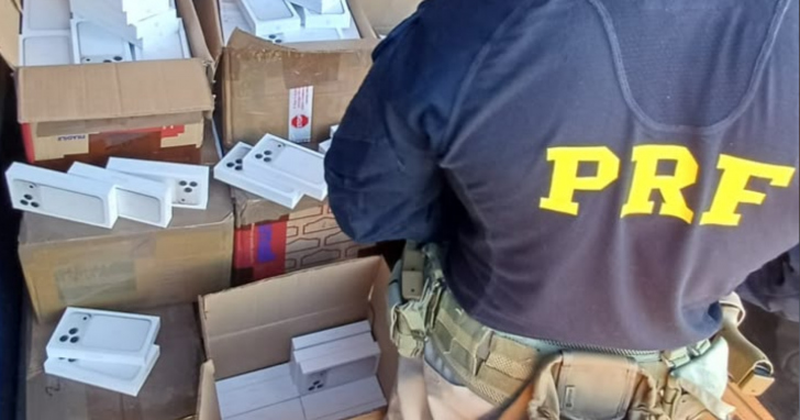 PRF apreende carga avaliada em R$ 20 milhões | Foto: PRF/4oito