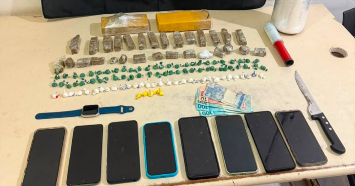 Três homens foram presos suspeitos de tráfico de drogas | Foto: PMSC/4oito