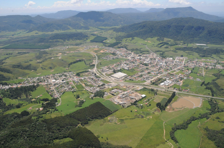 Cidade de Bom Retiro fica na Serra / Divulgação