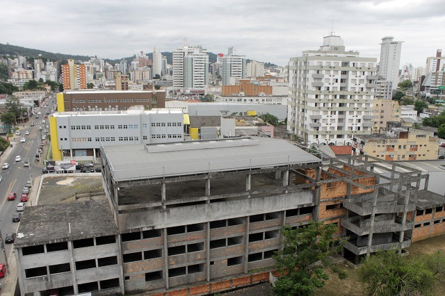 Centro de Inovação de Criciúma será no antigo Complexo de Educação, em obras na Rua Araranguá / Arquivo / 4oito