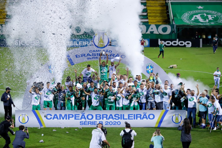 Chapecoense comemora a conquista da Série B. Foto: Divulgação