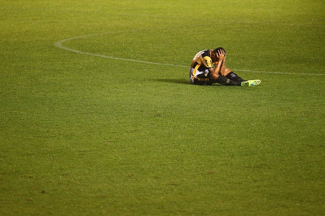 Atleta passará por exame de imagem hoje para ver a gravidade da lesão / Foto:Guilherme Hahn/Especial