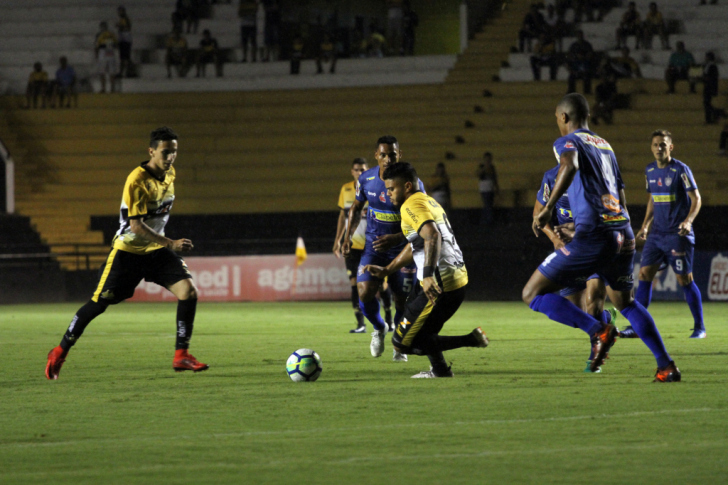 Tigre foi eliminado em casa pelo Cianorte na última Copa do Brasil / Foto: Daniel Búrigo / A Tribuna / Arquivo