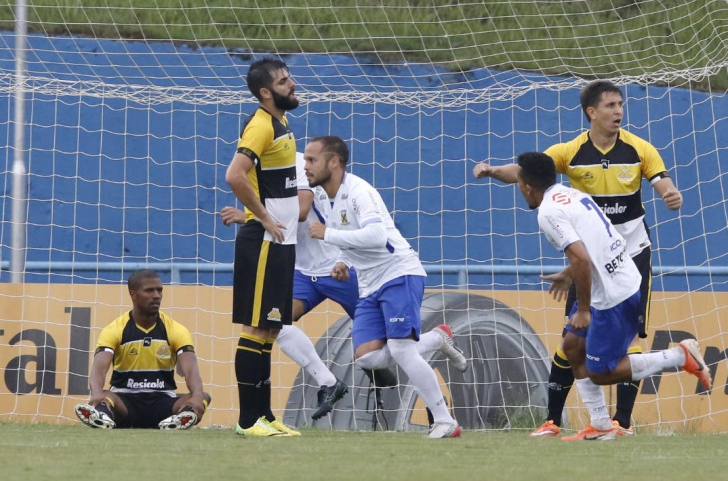 Neste ano o Criciúma foi eliminado da Copa do Brasil logo na estreia, tomando goleada do Santo André / Divulgação