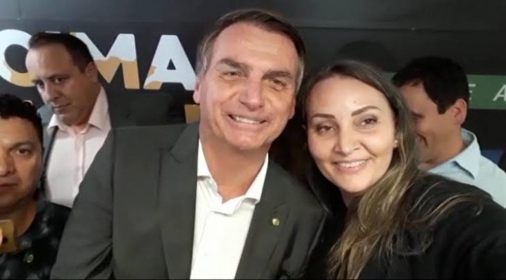 Daniela Reinehr com o presidente Bolsonaro / Divulgação