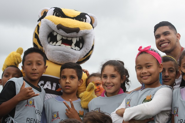 Objetivo principal da campanha é o fortalecimento de vínculos entre os alunos e entidades / Foto:Lucas Renan Domingos/A Tribuna