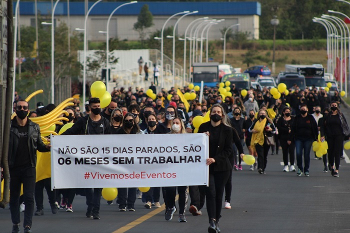 Um dos protestos que os representantes do setor de eventos realizaram em Criciúma / Arquivo / 4oito