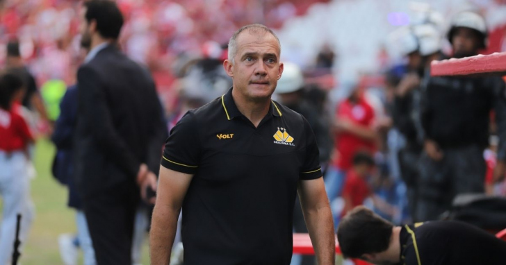 “Não foi uma vitória simples”, avalia Baptista | Fotos: Celso da Luz/ Assessoria de imprensa Criciúma E.C.