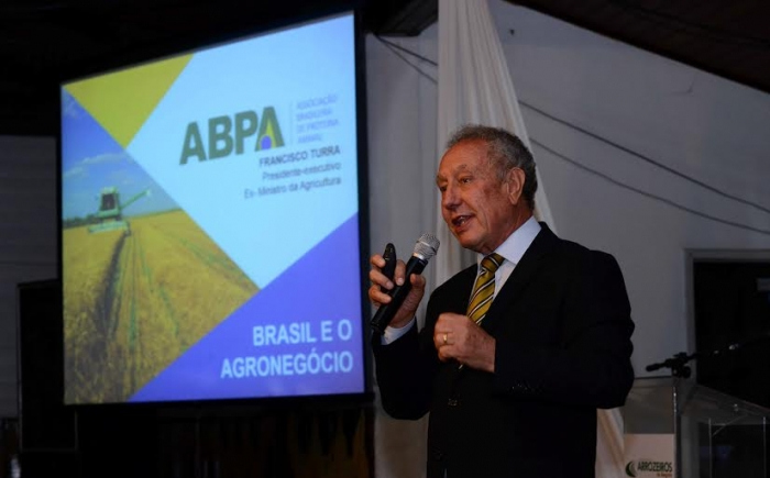 Francisco Turra, ex-ministro da Agricultura, falou hoje à Som Maior / Divulgação