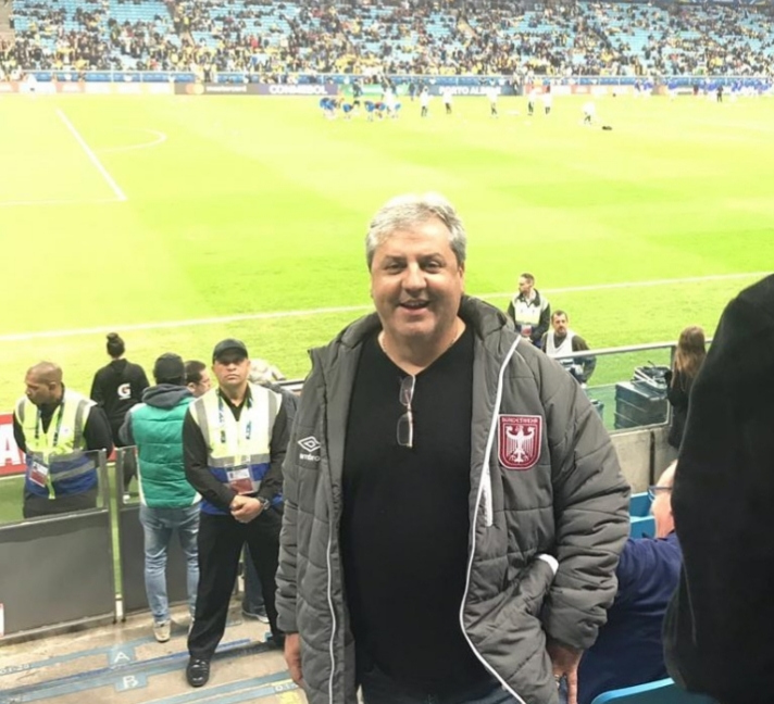 Gilson Kleina na Arena do Grêmio, ontem à noite / Divulgação