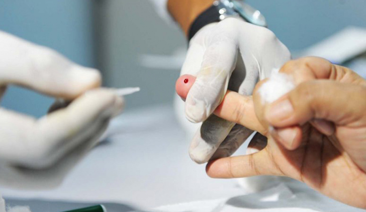 Testes rápidos ajudam a identificar a hepatite / Divulgação