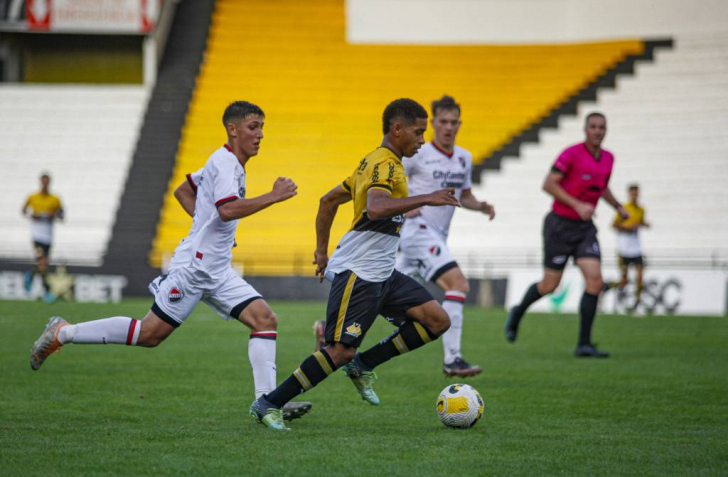 Criciúma e Newell's Old Boys abriram oficialmente a Copa Criciúma Sub-17. Foto: Cleiton Ramos