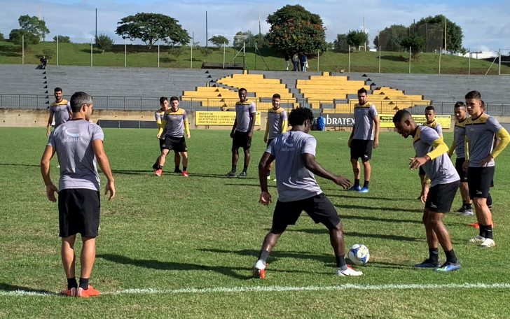 Treino foi fechado e imagens só foram permitidas no aquecimento / Fotos: Jota Éder / Timaço / Rádio Som Maior