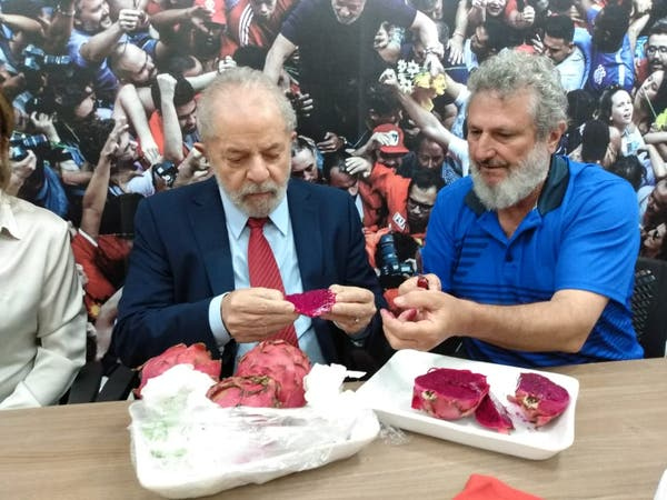 Padre Pedro e Lula em encontro no Estado no ano passado (Foto: Arquivo / Divulgação)