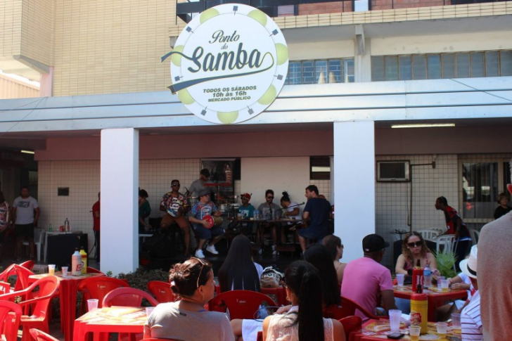 Ponto do Samba foi realizado em 2015 no Mercado Municipal. Agora retorna na praça / Divulgação