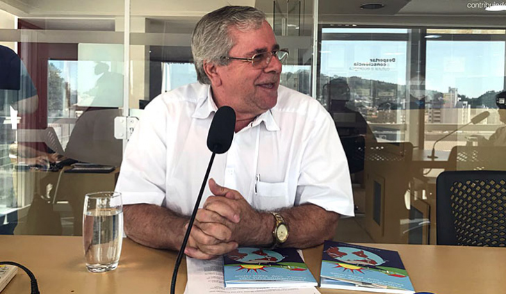 Professor Celso de Oliveira Souza (foto: Mano Dal Ponte)