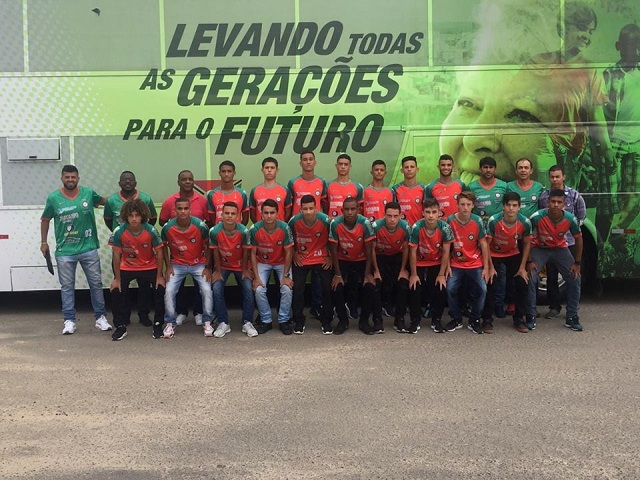 Time sub-17 do Próspera jogando o Catarinense / Divulgação