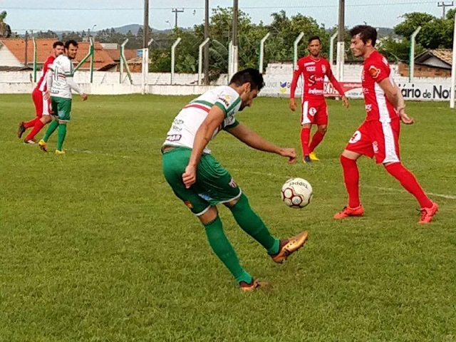 Time de Morro da Fumaça precisa apenas de um empate para avançar a final/Foto: Divulgação/Larm