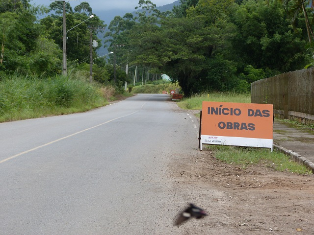 O ponto de início da obra, perto do Centro de Timbé do Sul / Fotos: Denis Luciano / A Tribuna