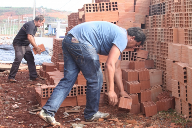 O tijolo é um dos produtos contemplados no PL do rescaldo / Foto: Fábio Queiroz / Agência AL
